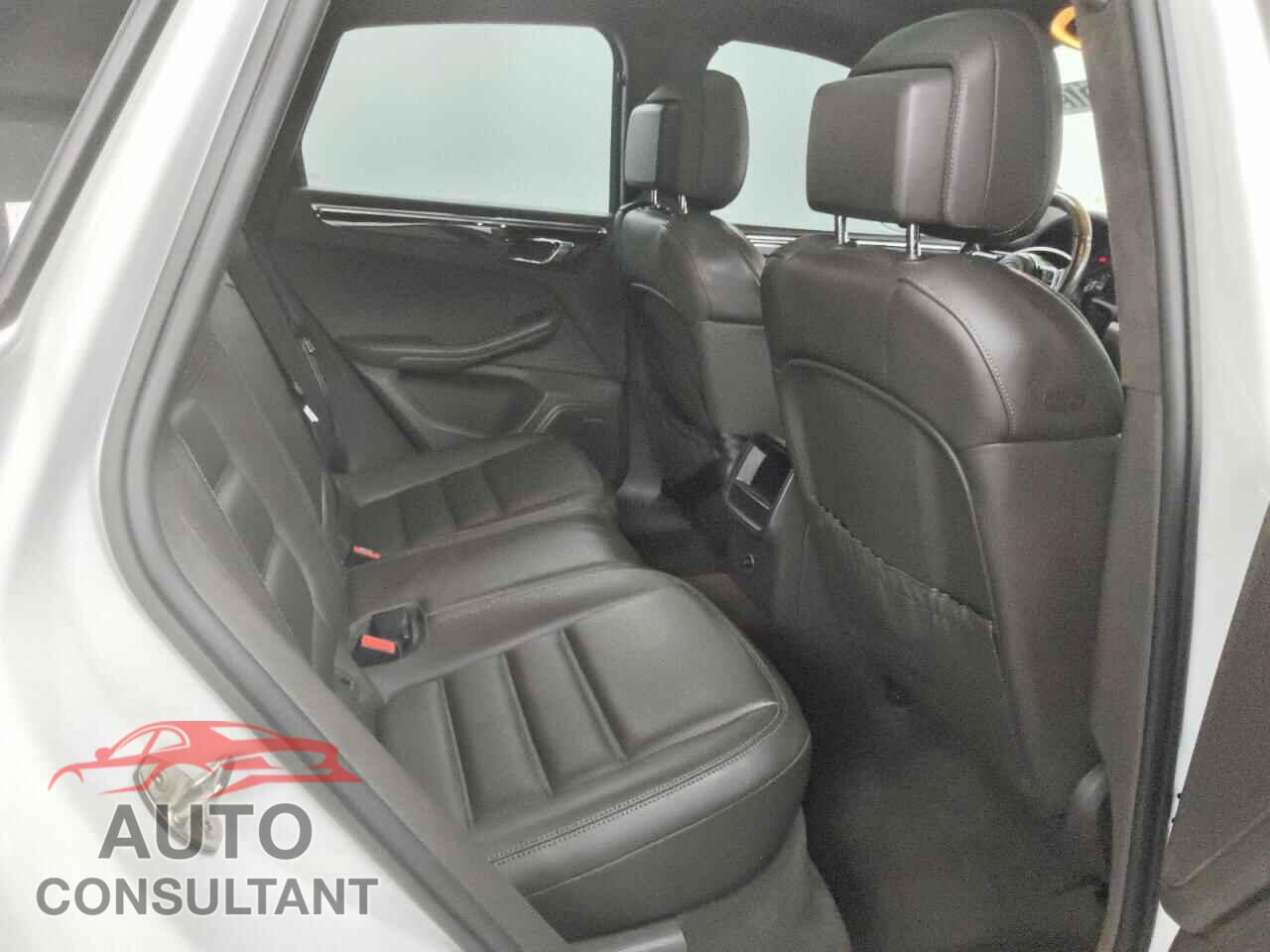 PORSCHE MACAN 2015 - WP1AF2A5XFLB96799