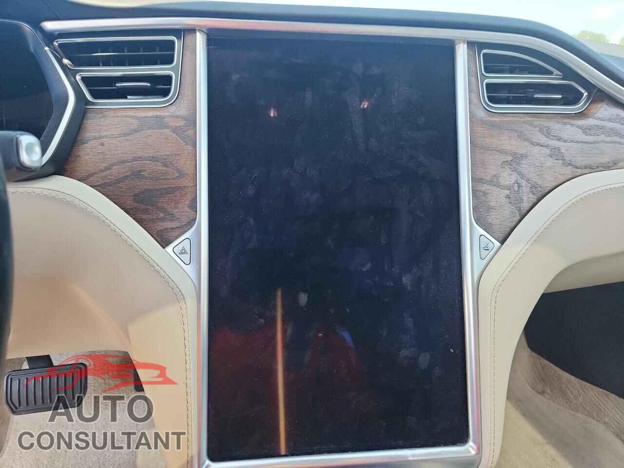 TESLA MODEL S 2017 - 5YJSA1E23HF230408