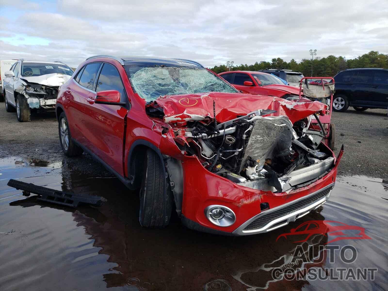 MERCEDES-BENZ GLA-CLASS 2019 - WDCTG4EB4KU015214