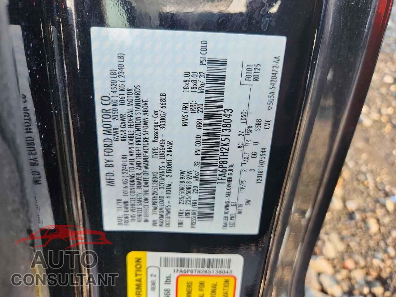FORD MUSTANG 2019 - 1FA6P8TH2K5138043