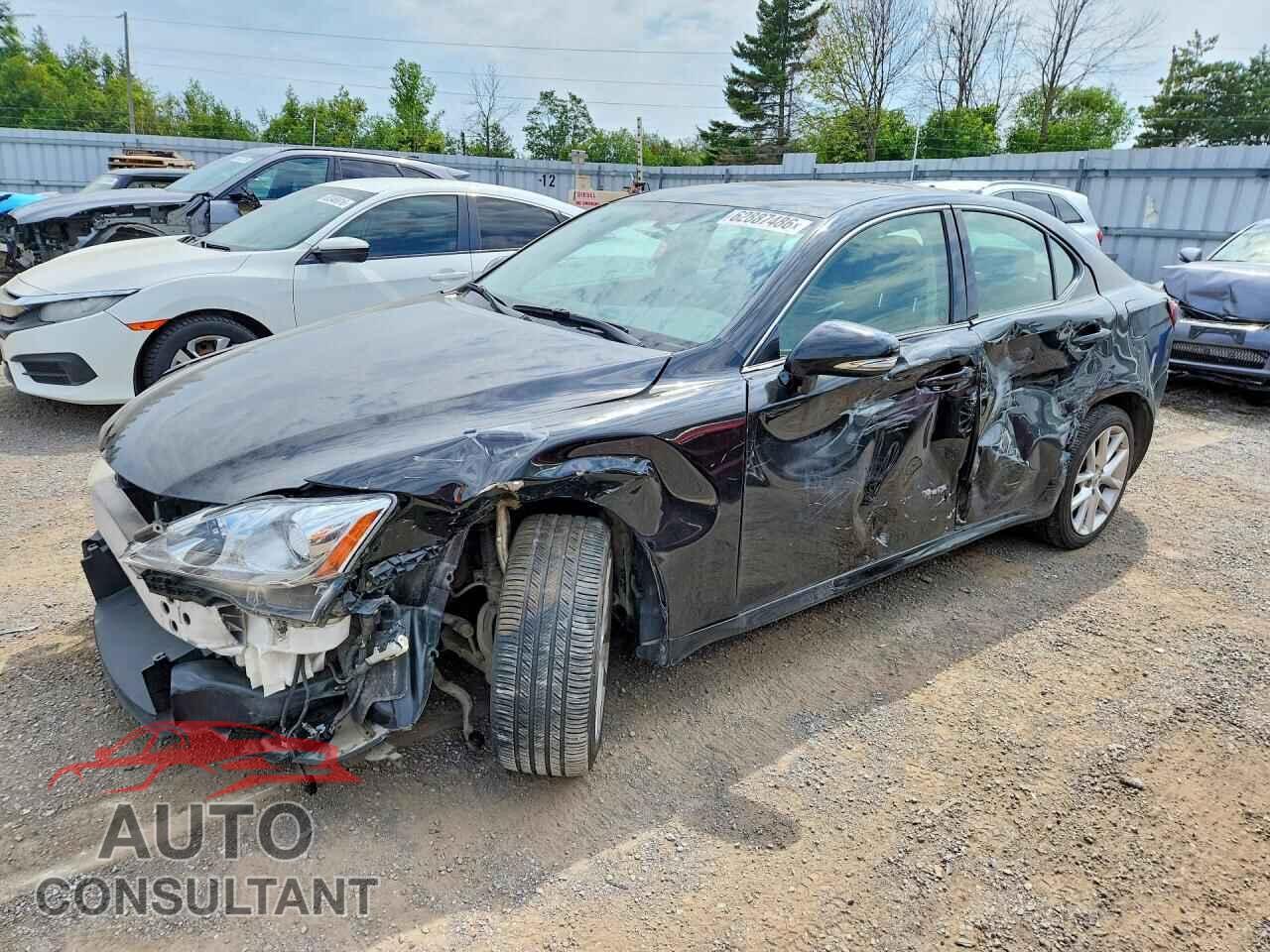 LEXUS IS 2011 - JTHCF5C29B5051457