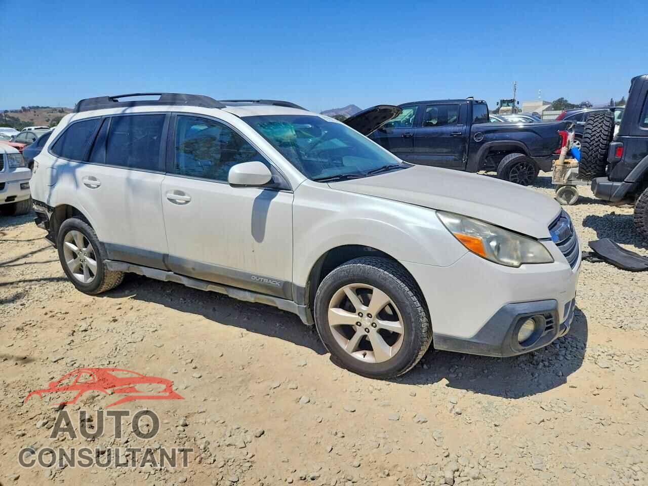 SUBARU OUTBACK 2013 - 4S4BRBKC8D3217670