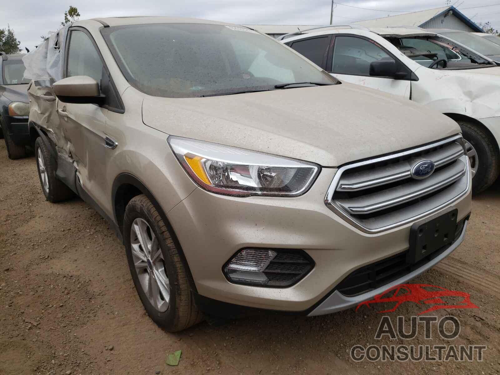 FORD ESCAPE 2017 - 1FMCU0G94HUF10437