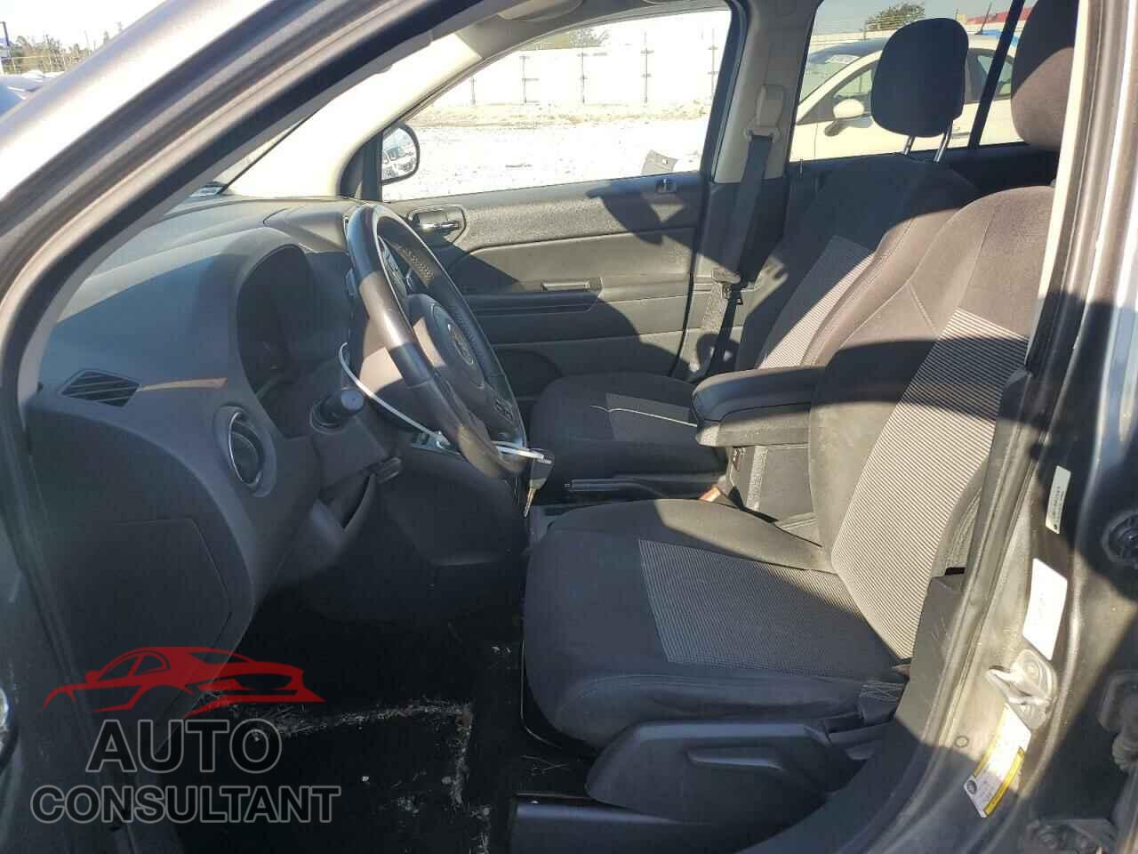 JEEP COMPASS 2011 - 1J4NF1FB0BD283878