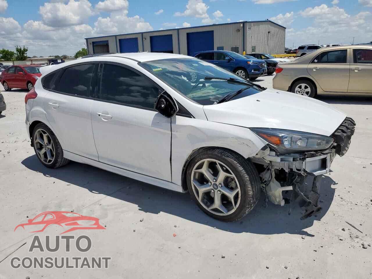 FORD FOCUS 2017 - 1FADP3L93HL310281