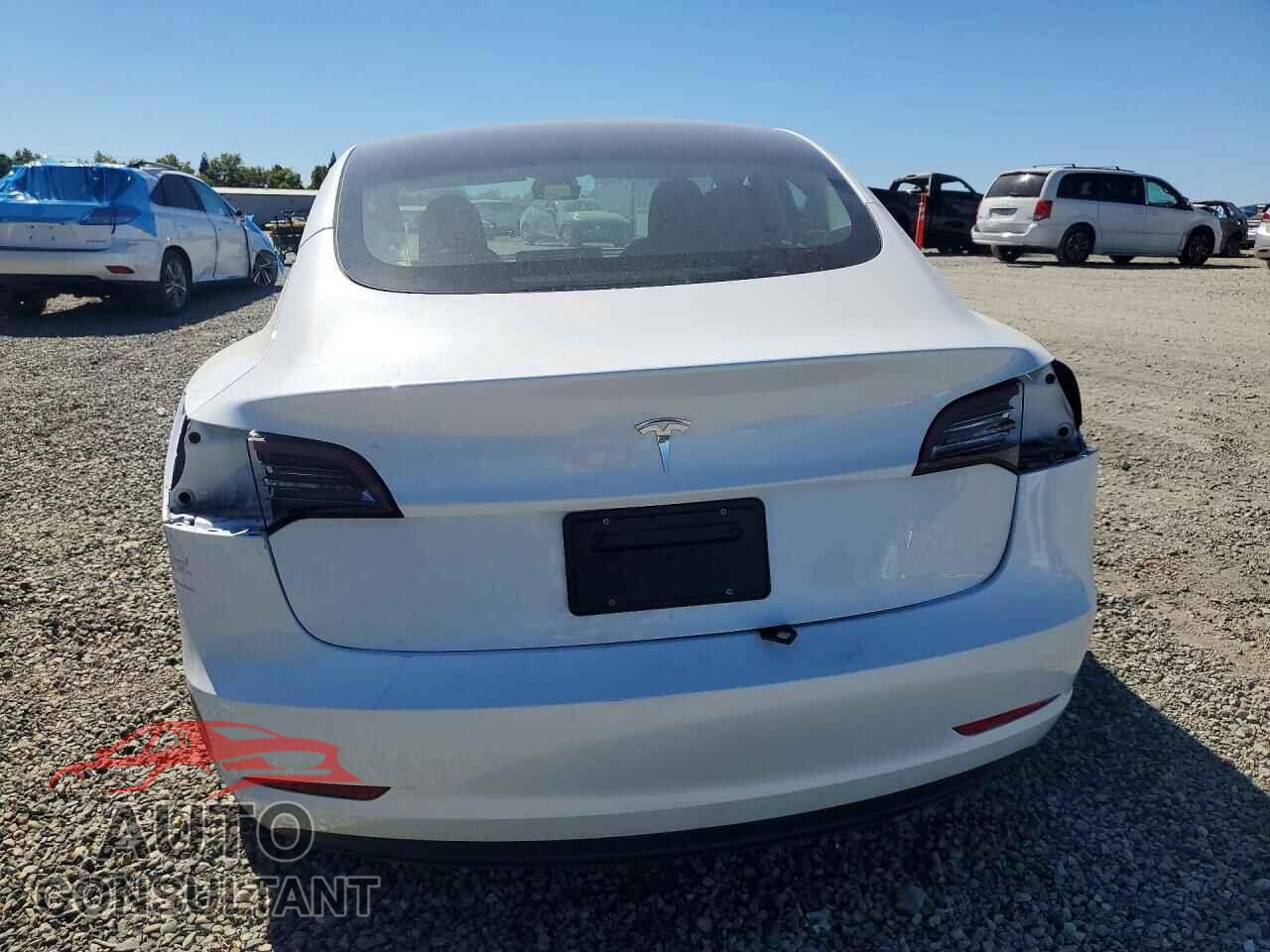 TESLA MODEL 3 2023 - 5YJ3E1EA1PF573670