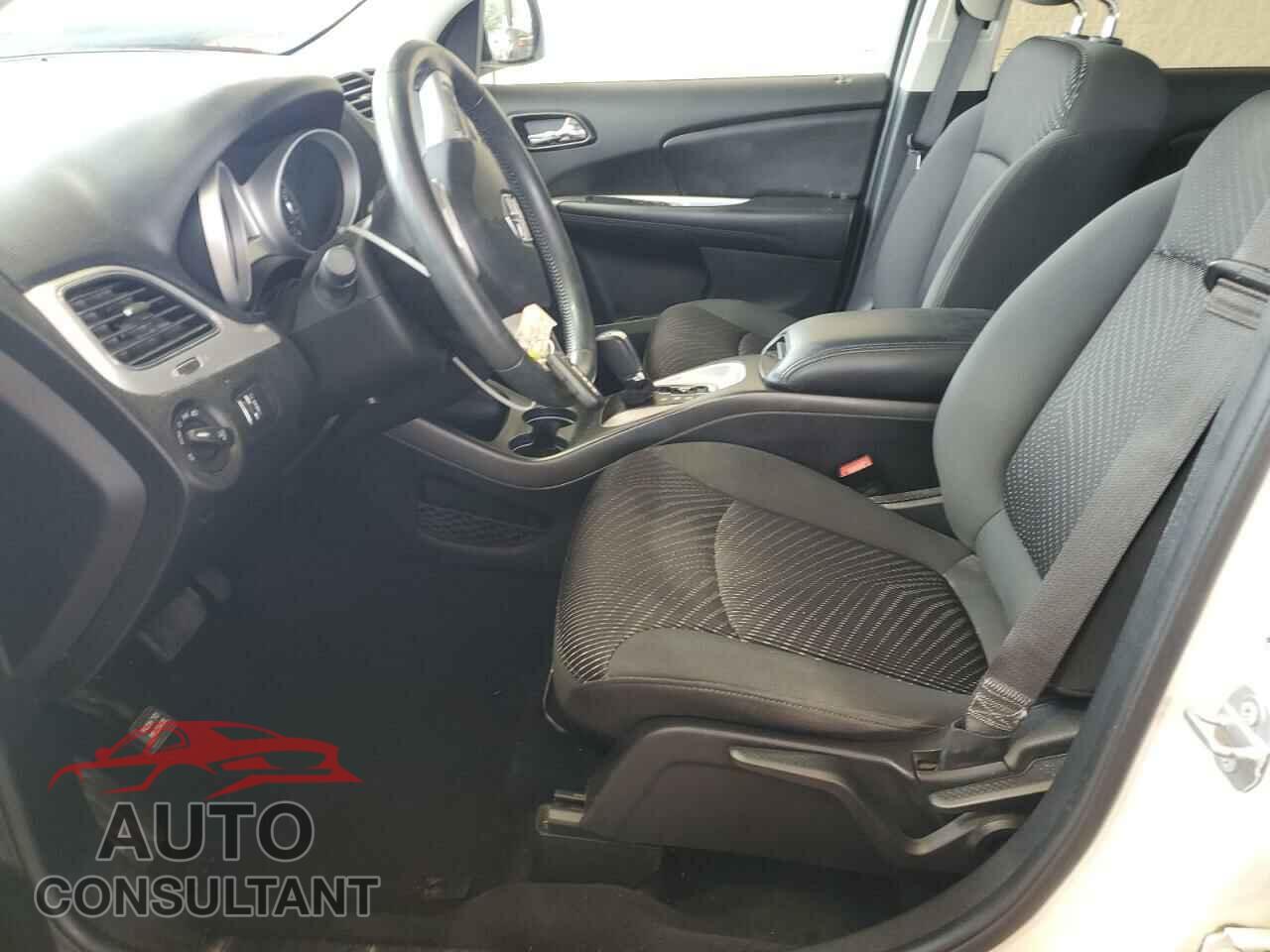 DODGE JOURNEY 2017 - 3C4PDCGG1HT684708