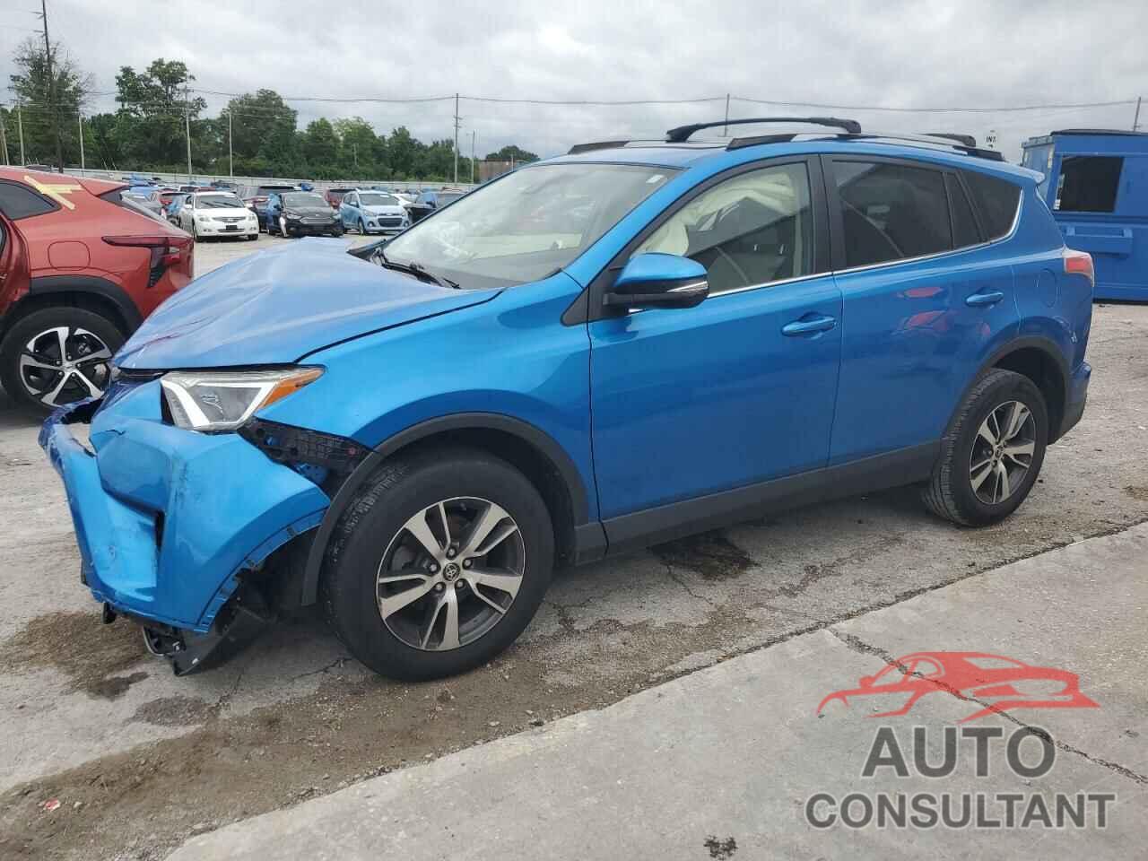 TOYOTA RAV4 2017 - JTMRFREV1HJ164054