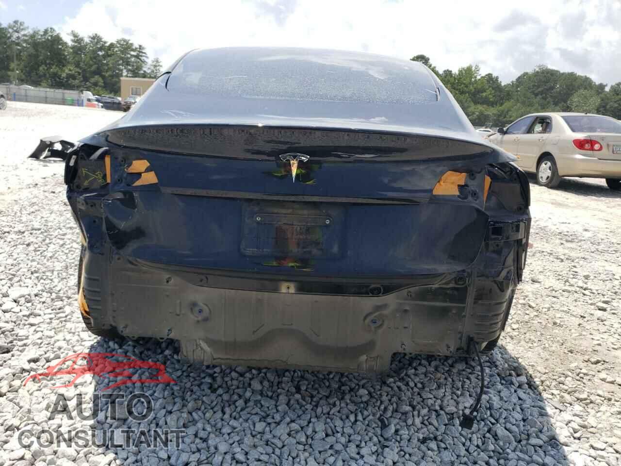TESLA MODEL 3 2022 - 5YJ3E1EA8NF106887