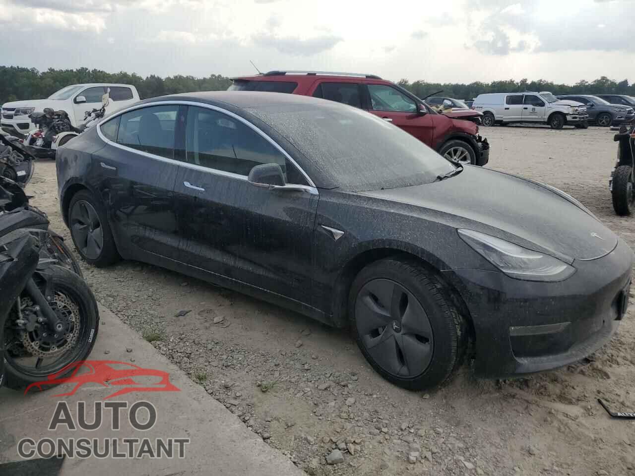 TESLA MODEL 3 2018 - 5YJ3E1EA0JF018572
