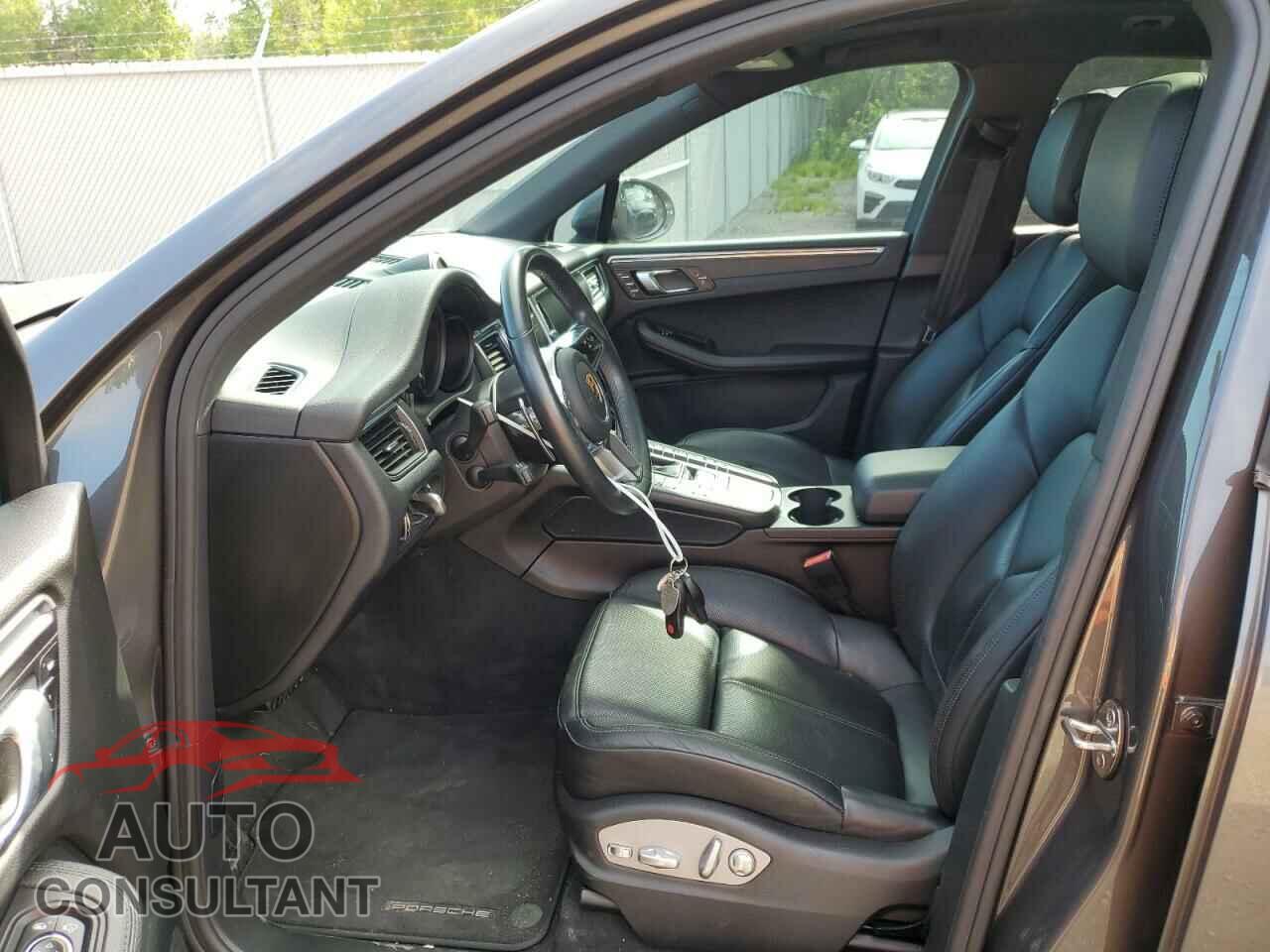 PORSCHE MACAN 2017 - WP1AA2A58HLB83776