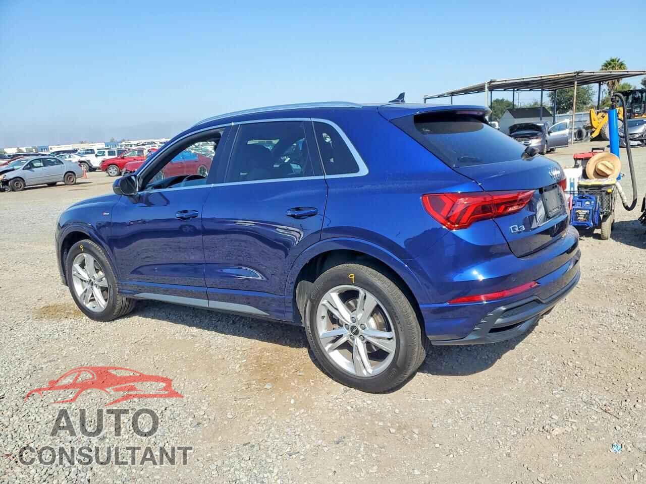 AUDI Q3 2022 - WA1EECF35N1025384