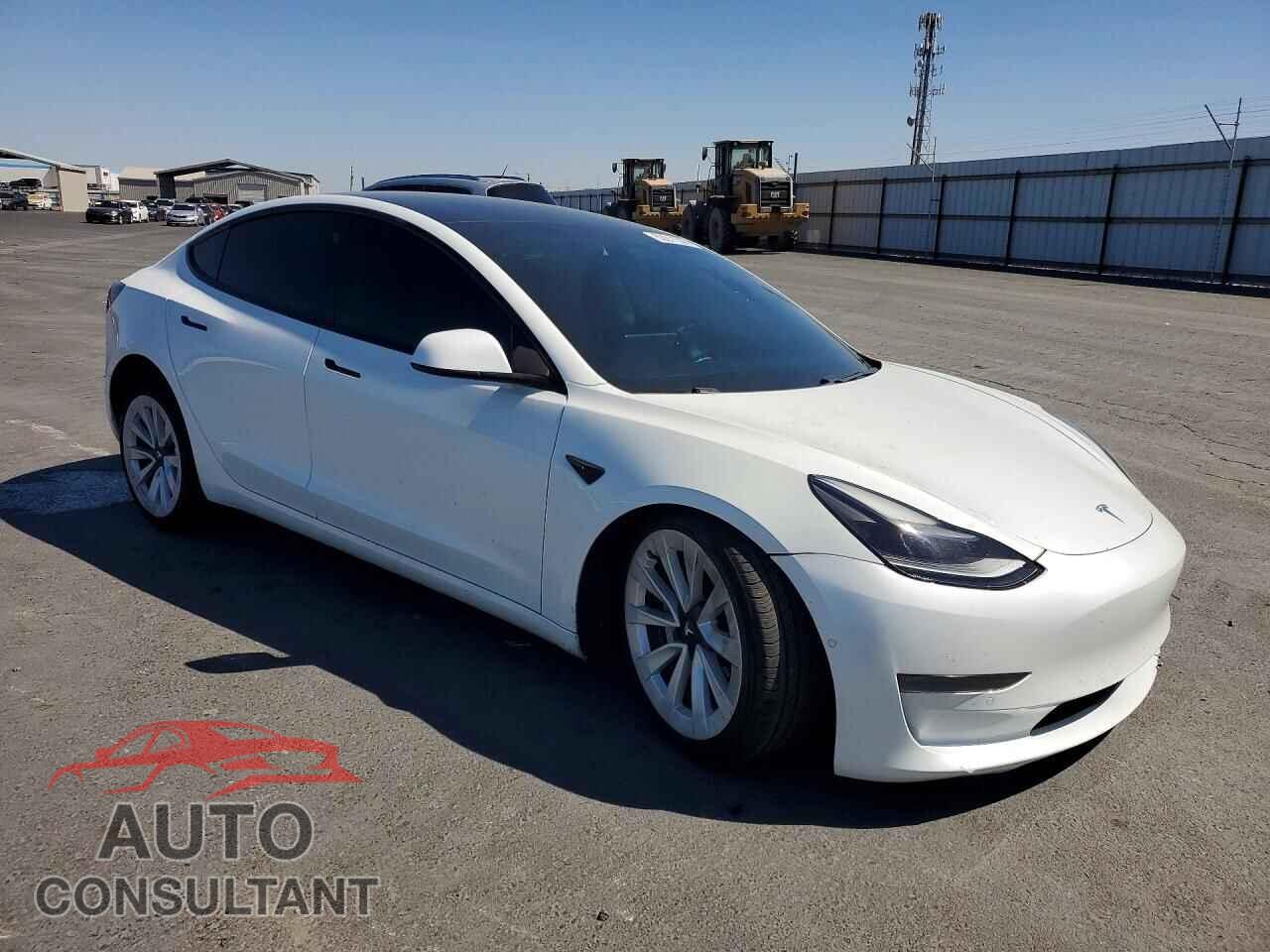TESLA MODEL 3 2021 - 5YJ3E1EA0MF921969