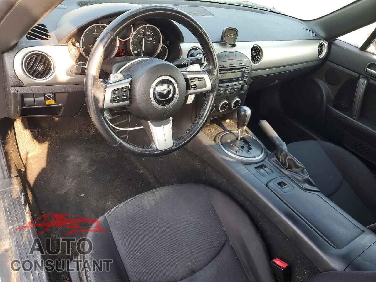 MAZDA MX5 2011 - JM1NC2LF9B0215243