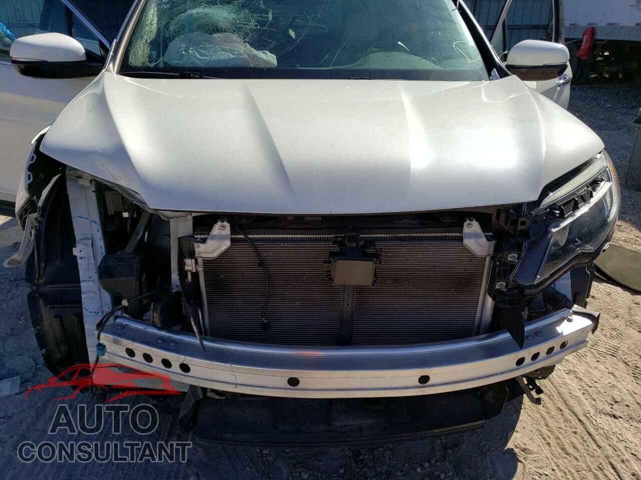 HONDA PILOT 2017 - 5FNYF6H09HB072529