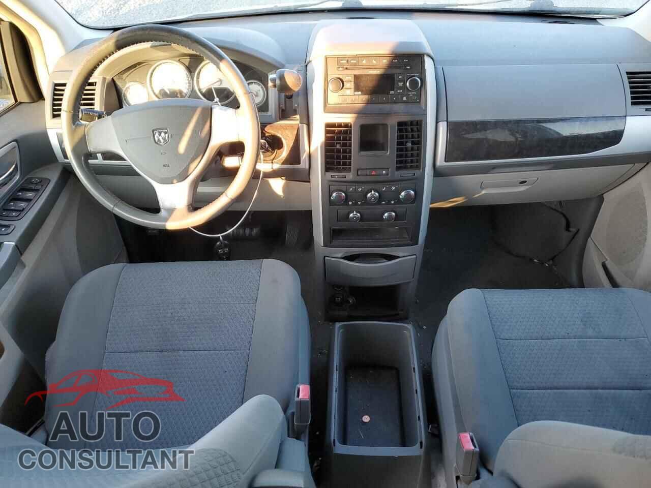 DODGE CARAVAN 2010 - 2D4RN5D17AR229617