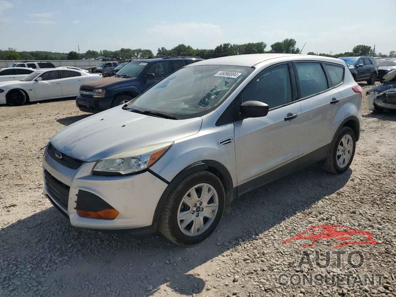 FORD ESCAPE 2016 - 1FMCU0F72GUB37185