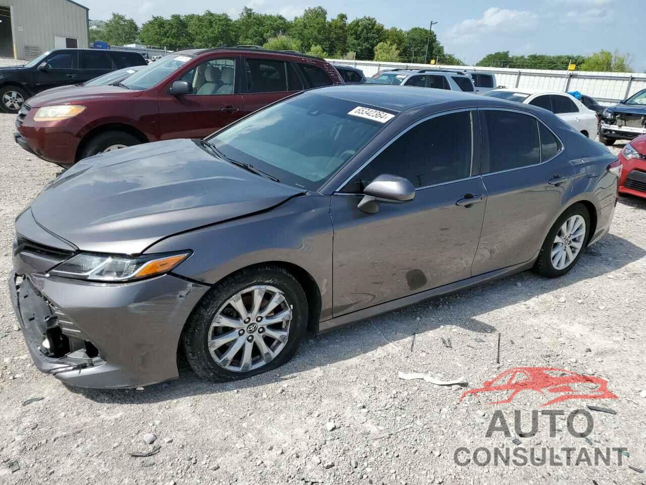 TOYOTA CAMRY 2018 - 4T1B11HK9JU632843