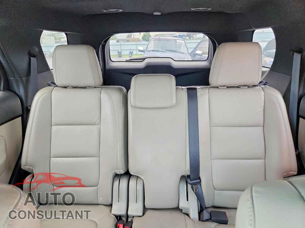 FORD EXPLORER 2015 - 1FM5K7D87FGB37117