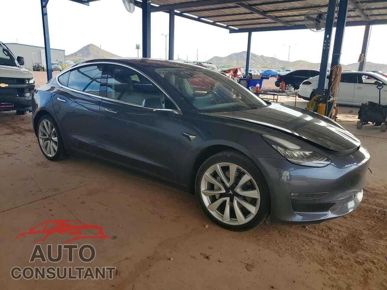 TESLA MODEL 3 2018 - 5YJ3E1EA4JF048805