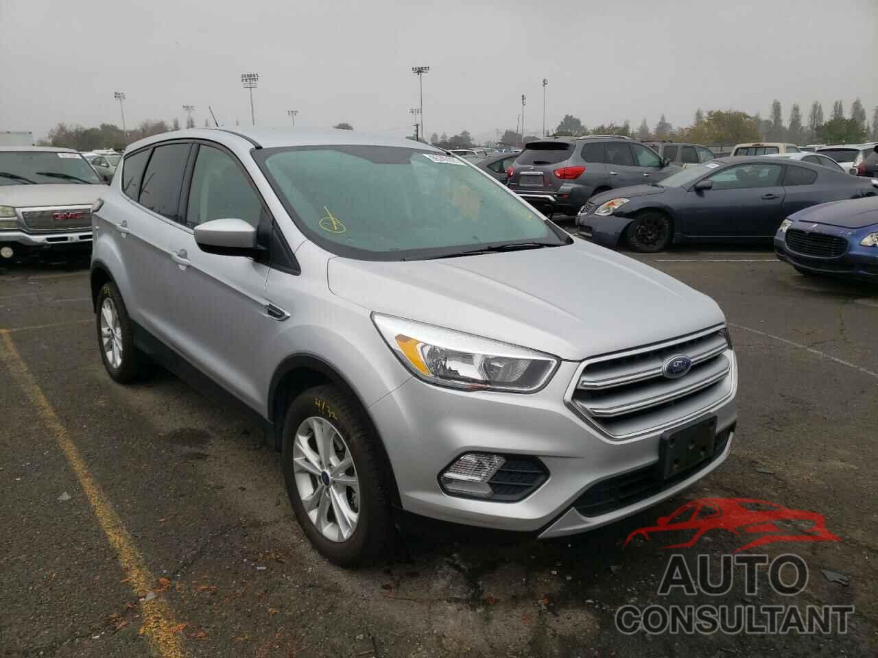 FORD ESCAPE 2017 - 1FMCU0GDXHUD42906
