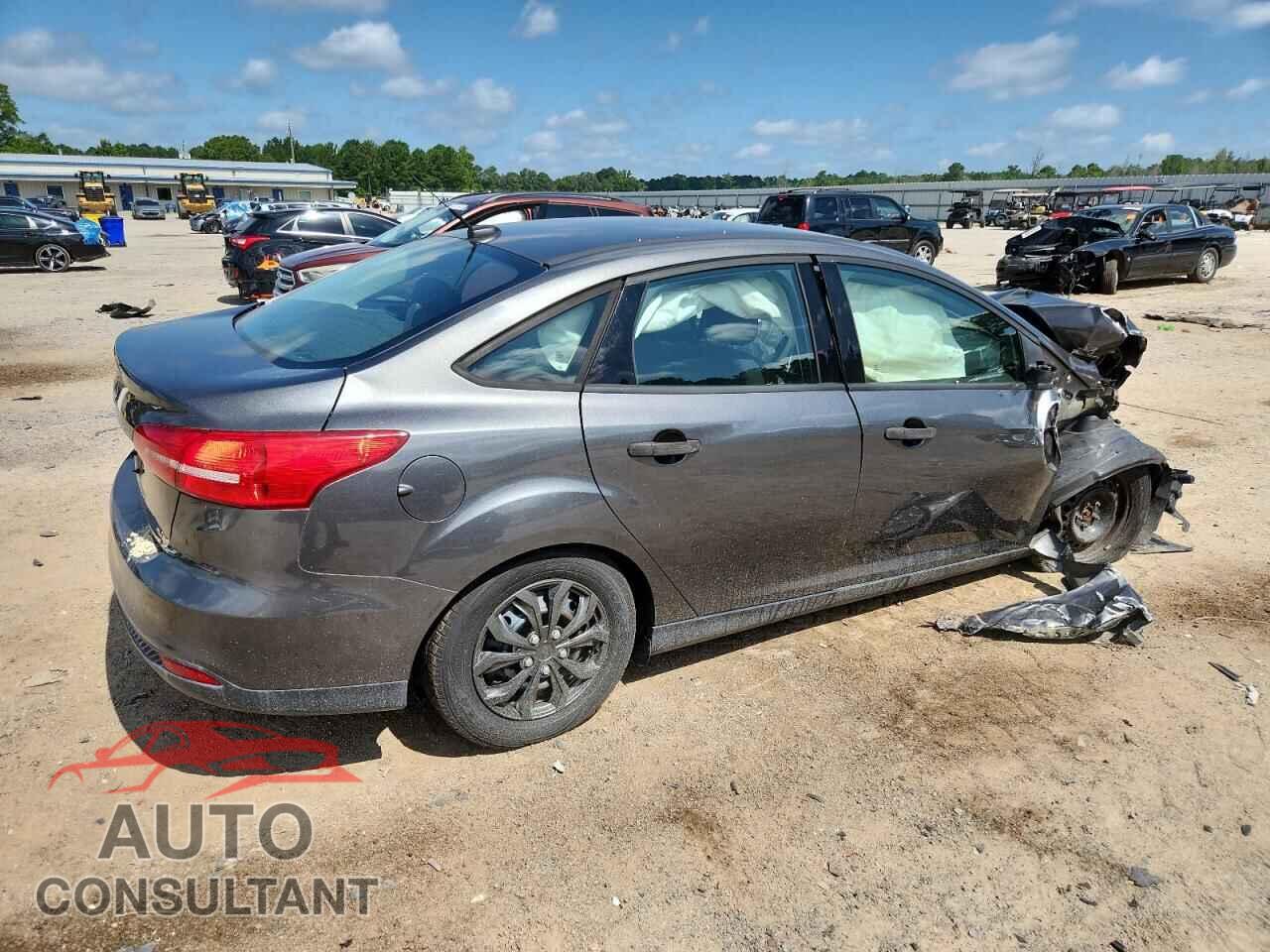 FORD FOCUS 2016 - 1FADP3E22GL374097