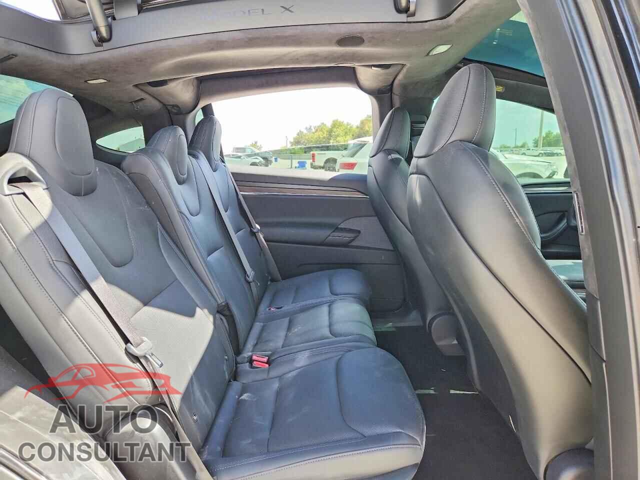 TESLA MODEL X 2023 - 7SAXCDE5XPF410160