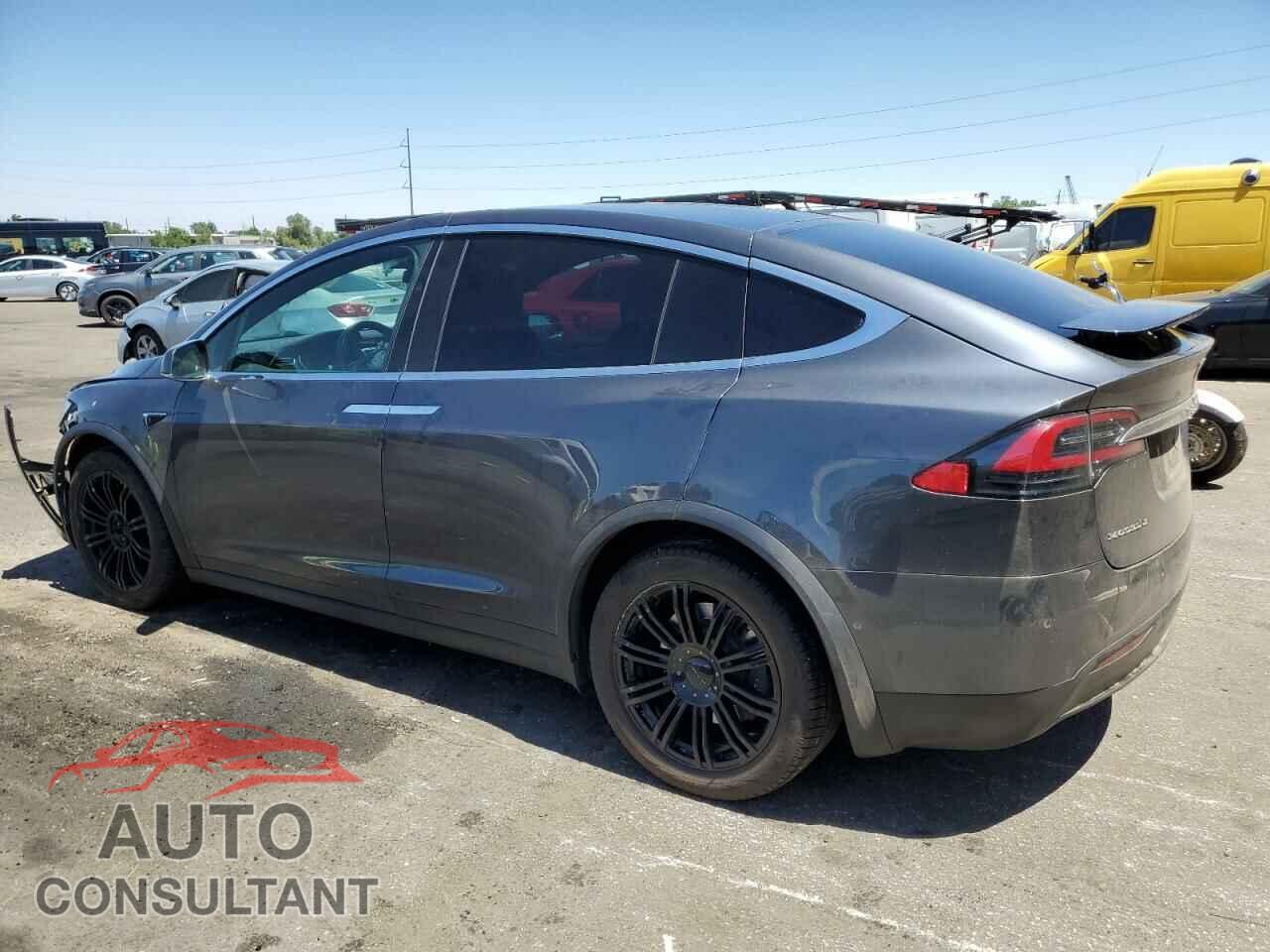 TESLA MODEL X 2017 - 5YJXCDE27HF050124