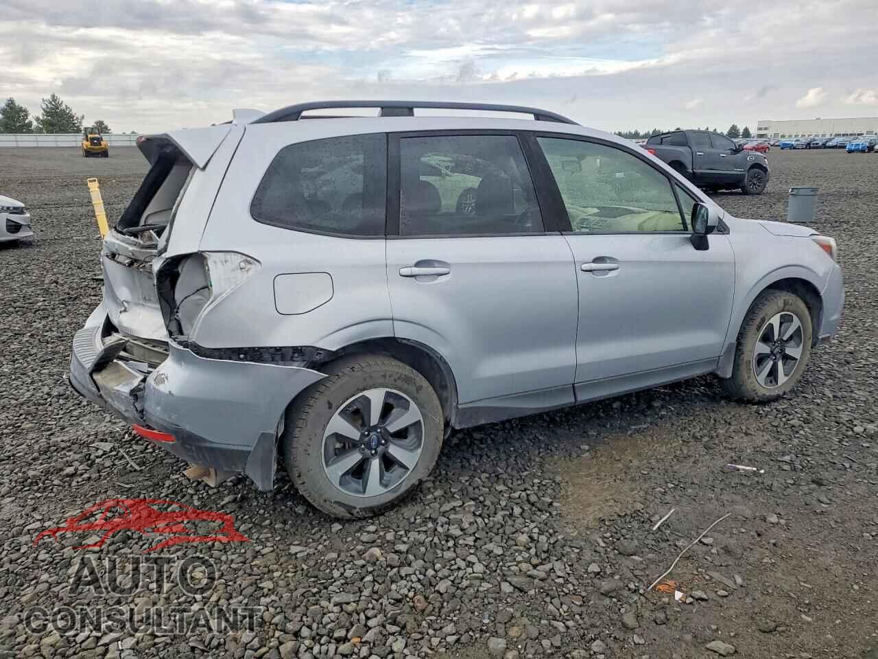 SUBARU FORESTER 2017 - JF2SJAEC0HH509597