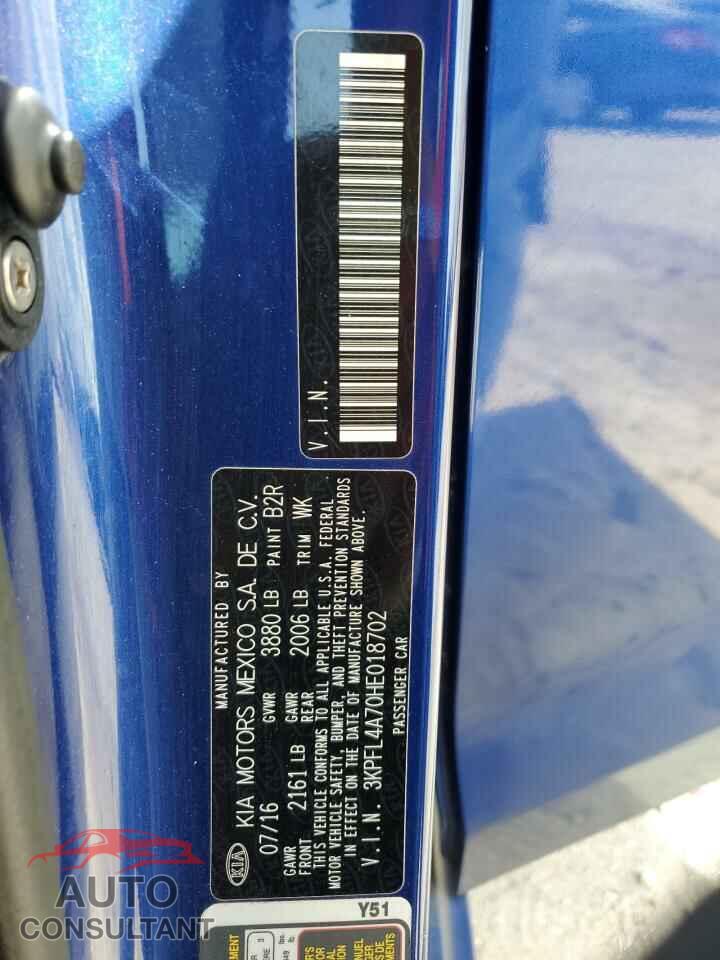 KIA FORTE 2017 - 3KPFL4A70HE018702