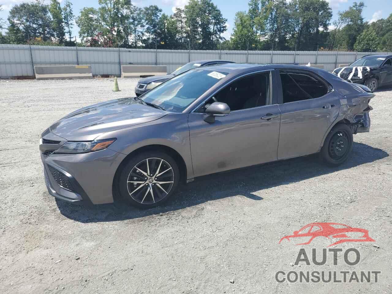 TOYOTA CAMRY 2024 - 4T1G11AKXRU211435