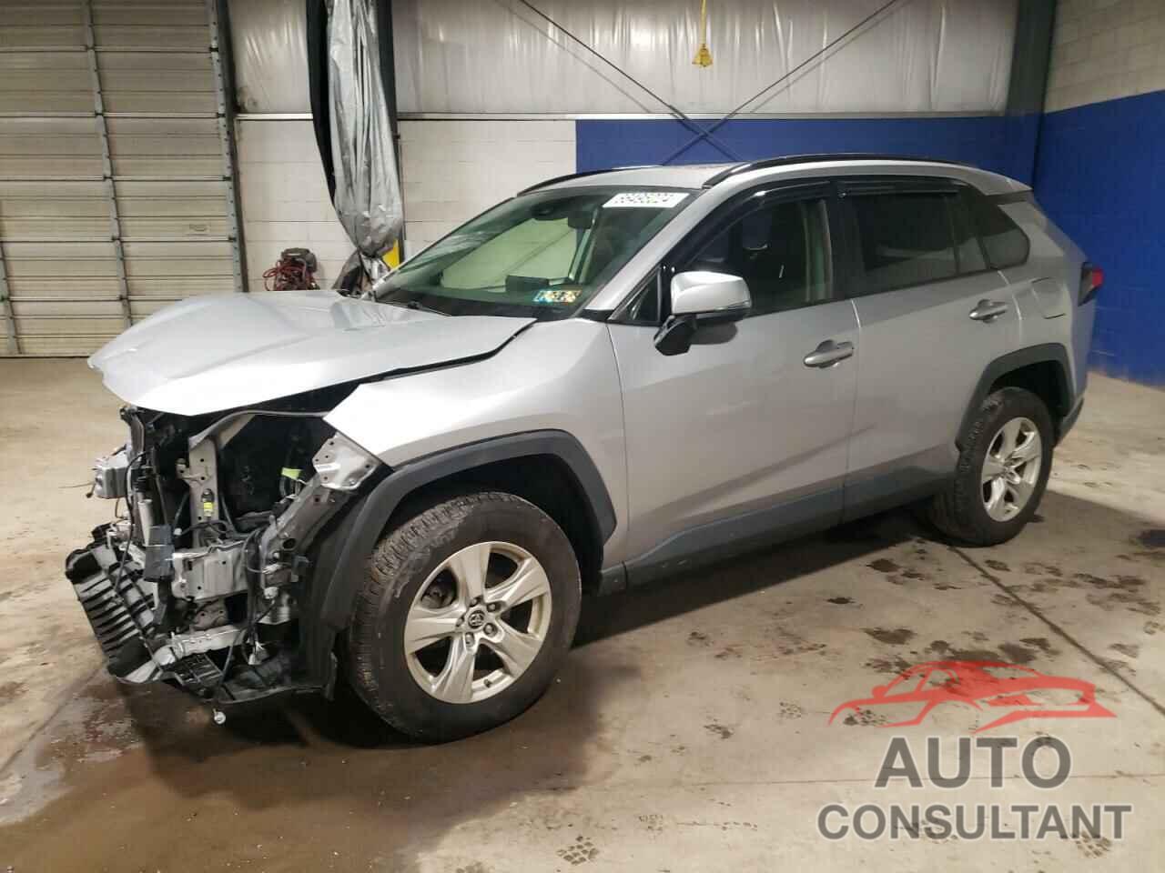 TOYOTA RAV4 2019 - JTMP1RFV2KD017493