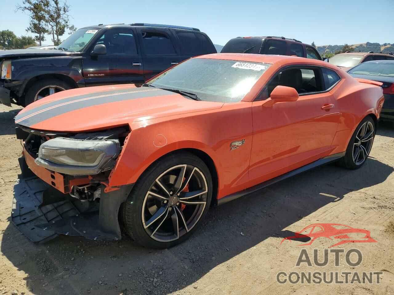 CHEVROLET CAMARO 2018 - 1G1FD1RS5J0163875