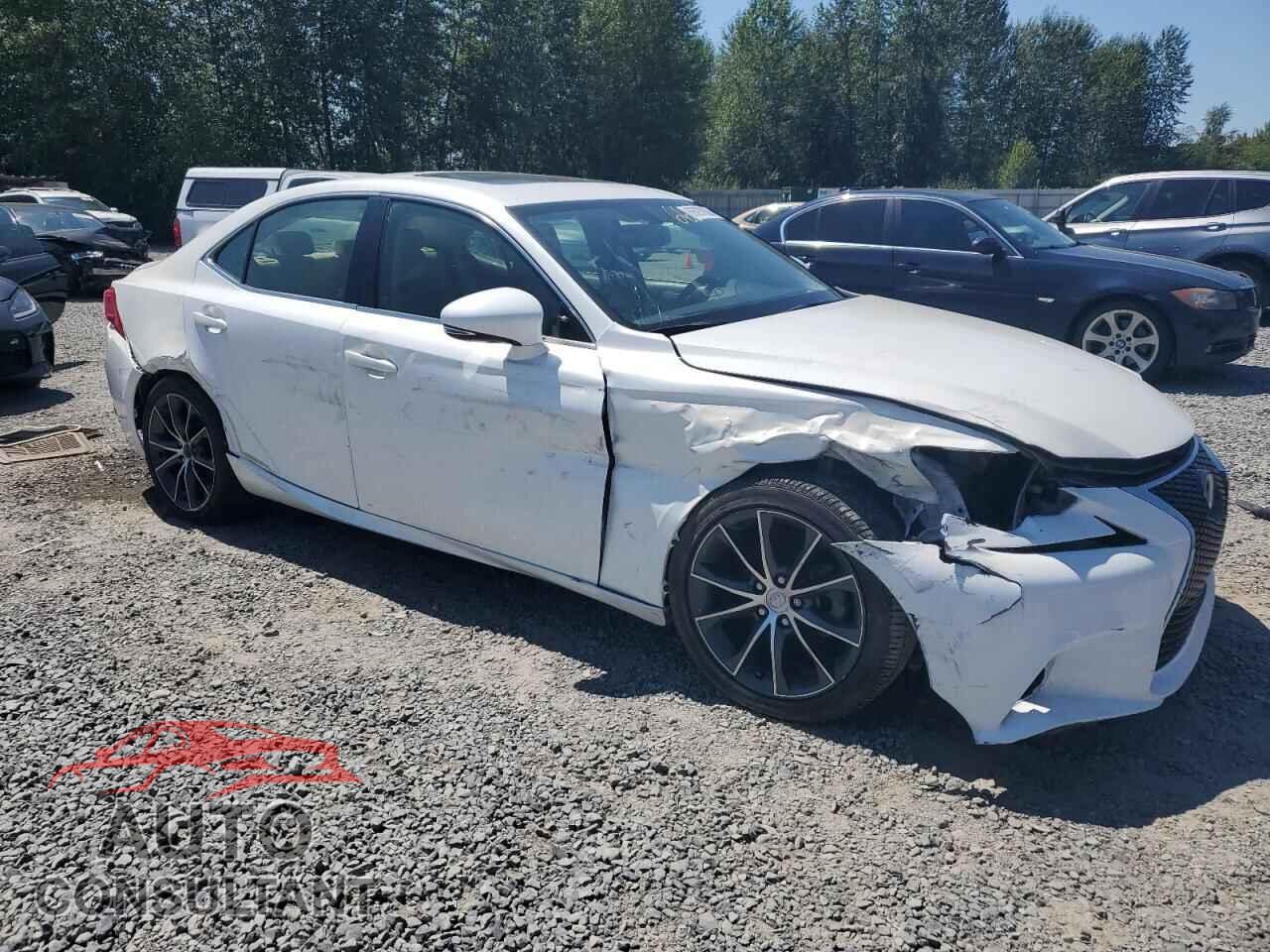 LEXUS IS 2015 - JTHCF1D21F5023097