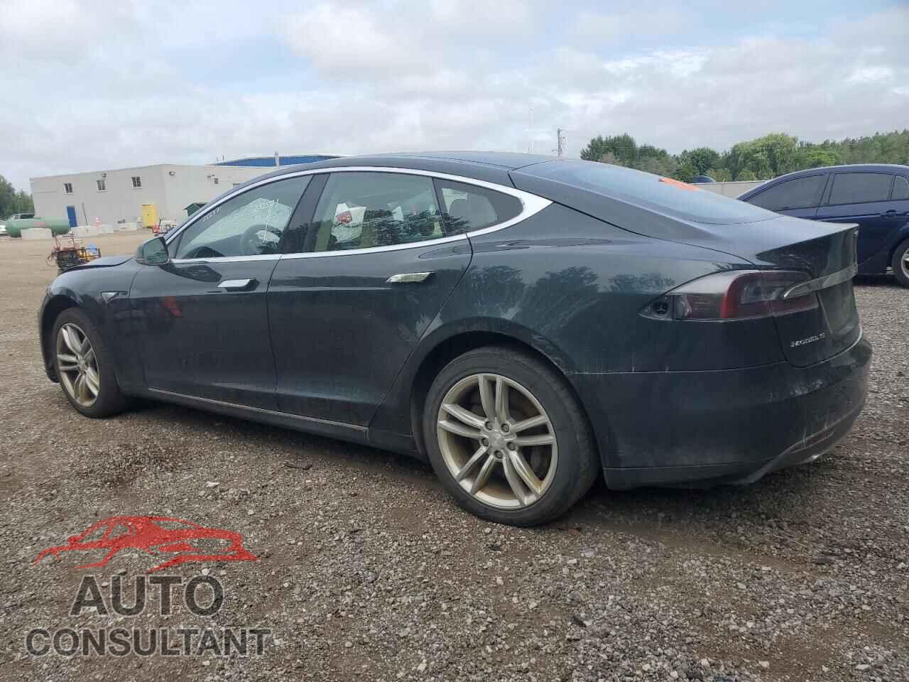 TESLA MODEL S 2013 - 5YJSA1DN8DFP24740