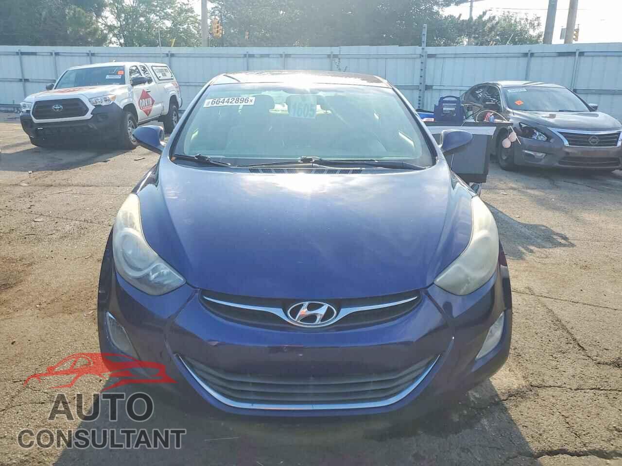 HYUNDAI ELANTRA 2013 - 5NPDH4AE5DH442891