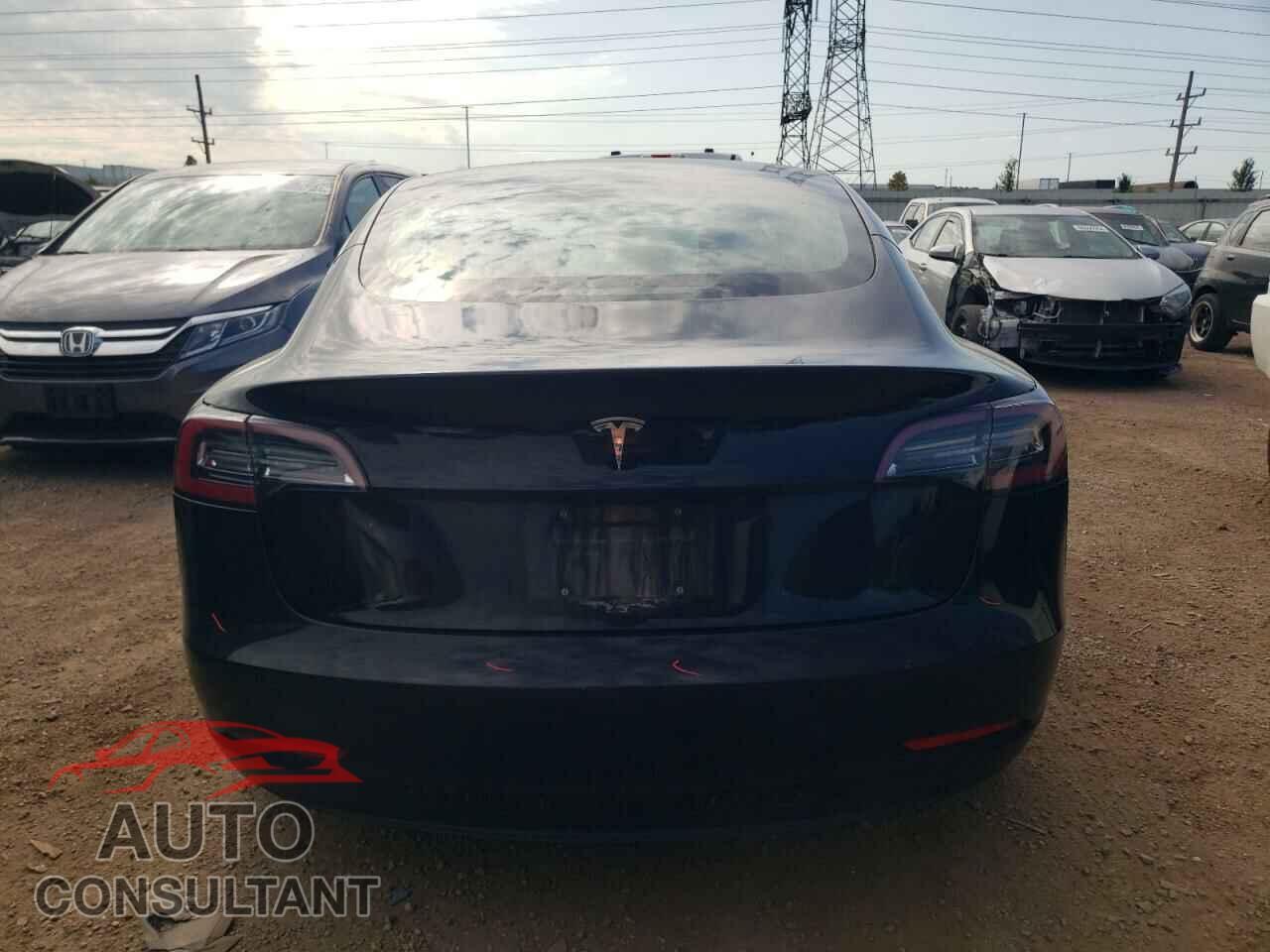 TESLA MODEL 3 2018 - 5YJ3E1EA4JF151996