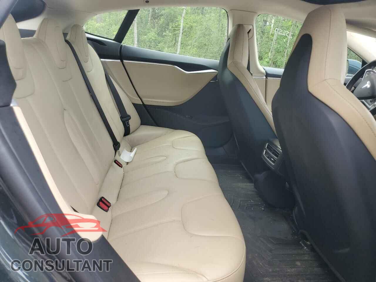 TESLA MODEL S 2013 - 5YJSA1DN8DFP24740