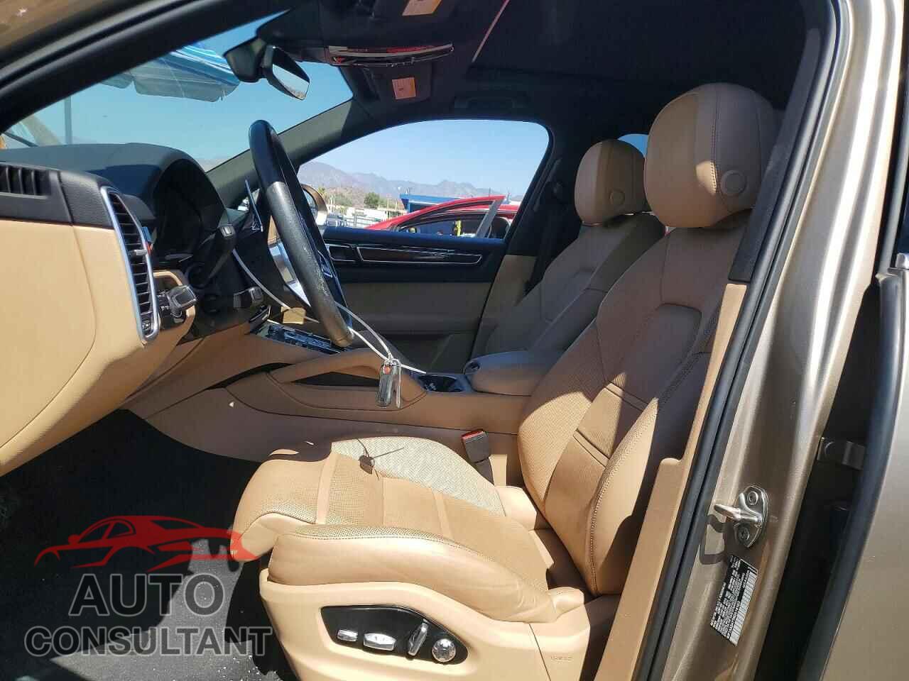 PORSCHE CAYENNE 2019 - WP1AA2AY9KDA14183