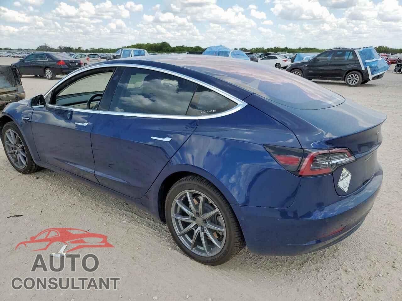 TESLA MODEL 3 2017 - 5YJ3E1EA2HF003016