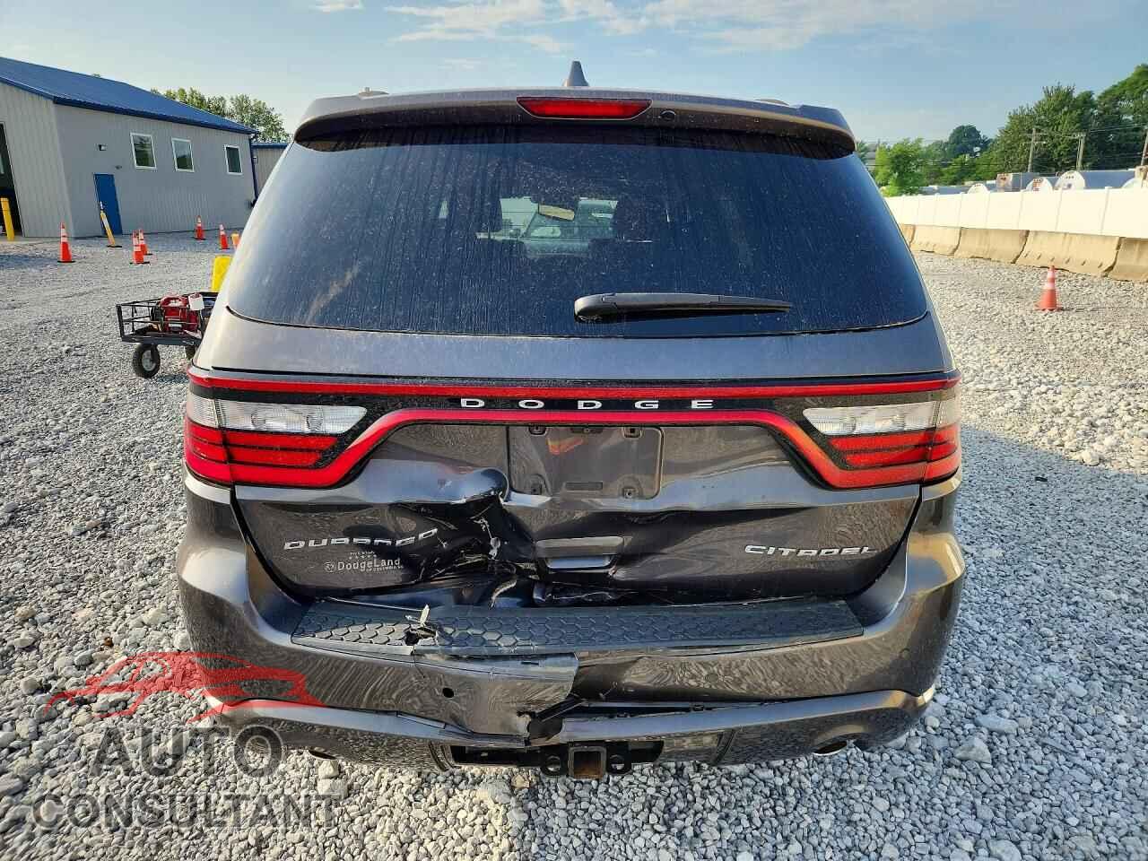 DODGE DURANGO 2018 - 1C4SDHET4JC385240