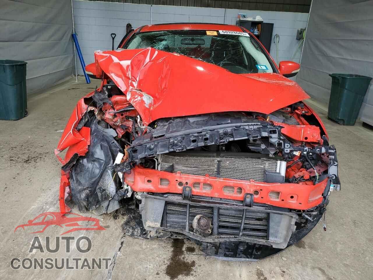 FORD FOCUS 2016 - 1FADP3F29GL236152