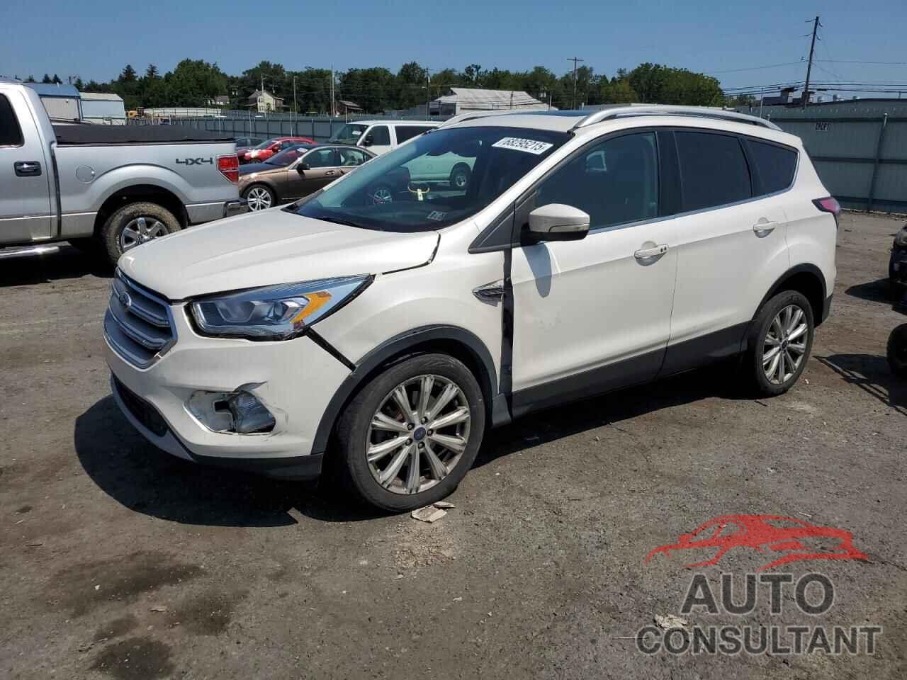 FORD ESCAPE 2017 - 1FMCU9J95HUF01212