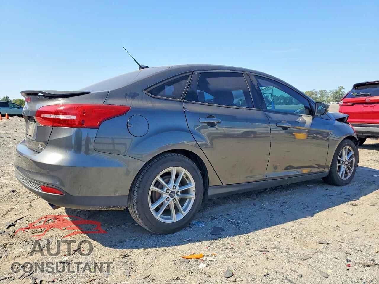 FORD FOCUS 2015 - 1FADP3F26FL329208