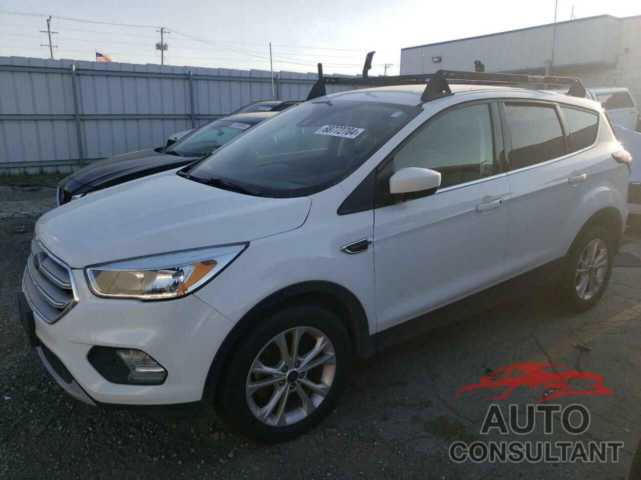 FORD ESCAPE 2018 - 1FMCU0GDXJUD31734