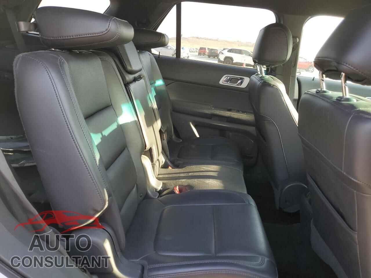 FORD EXPLORER 2012 - 1FMHK8F86CGA17207