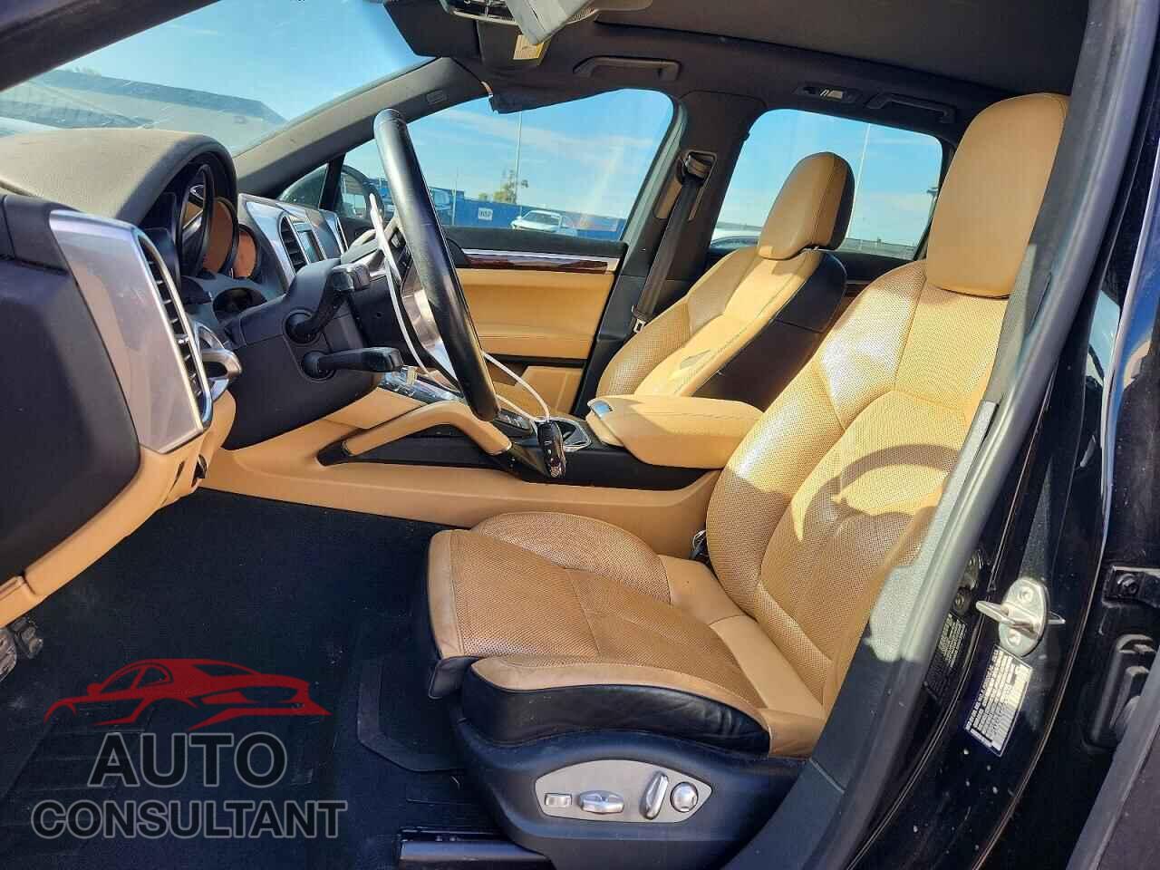 PORSCHE CAYENNE 2016 - WP1AA2A24GKA08225