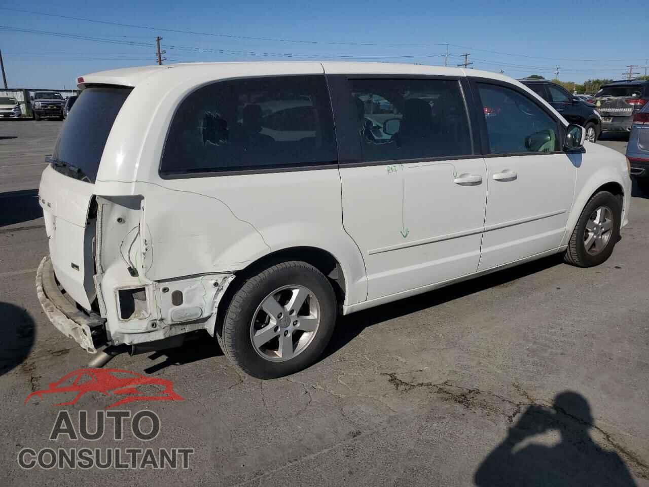 DODGE CARAVAN 2011 - 2D4RN3DG0BR626824