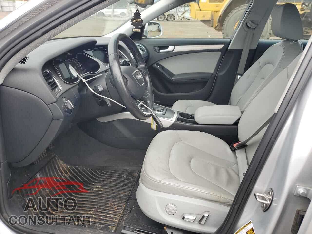 AUDI A4 2013 - WAUFFAFL0DN019038