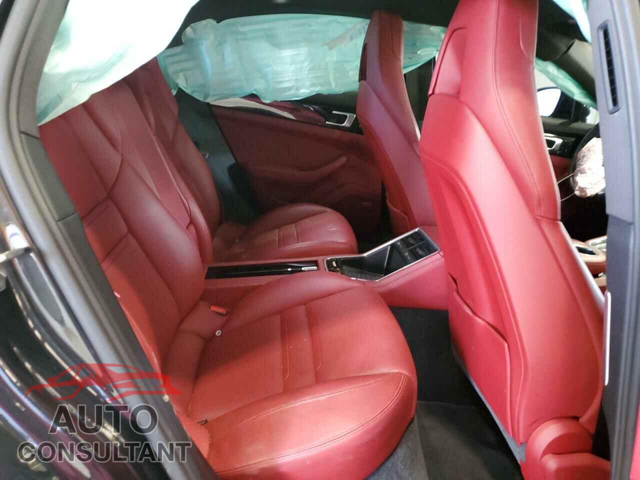 PORSCHE PANAMERA 2019 - WP0AA2A78KL100907